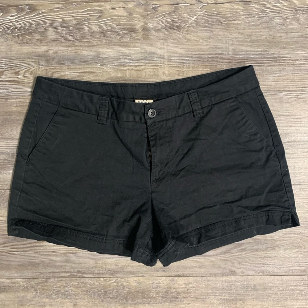 Black Magellan Outdoors shorts. Size 10. Mid rise with 3 inch inseam.